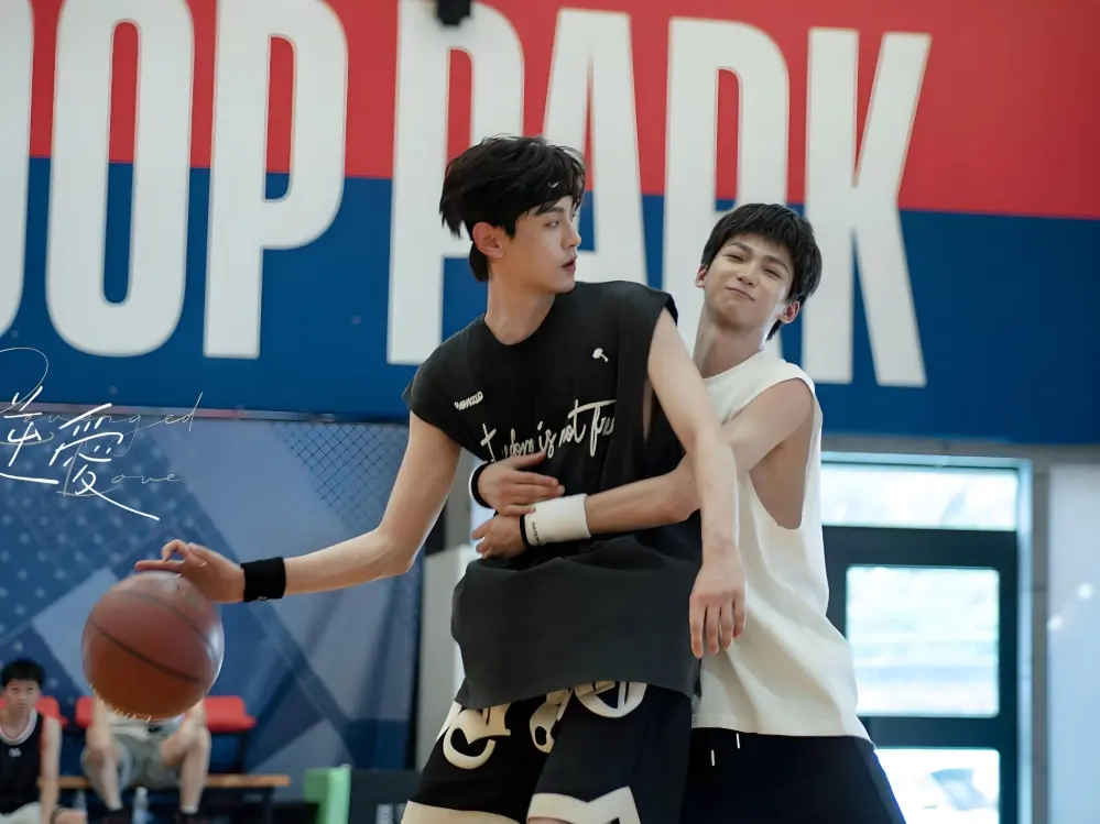 高分双男主短剧《逆爱》全集高清免费观看-逆爱3-5集1080P完整版在线播放-梓渝主演2025热播短剧-VS影院