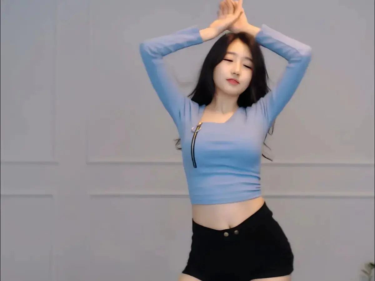 onlyfans每日大赛徐雅终极剪辑高能瞬间-8月加长版在线抢先看-动漫抖音爆款资源-免费观看全集