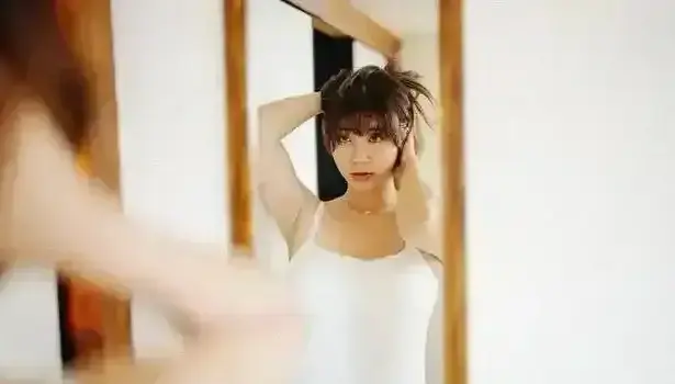《网络红人吴梦梦》全季免费观看-网络红人吴梦梦HD高清完整版-无删减资源在线流畅播放