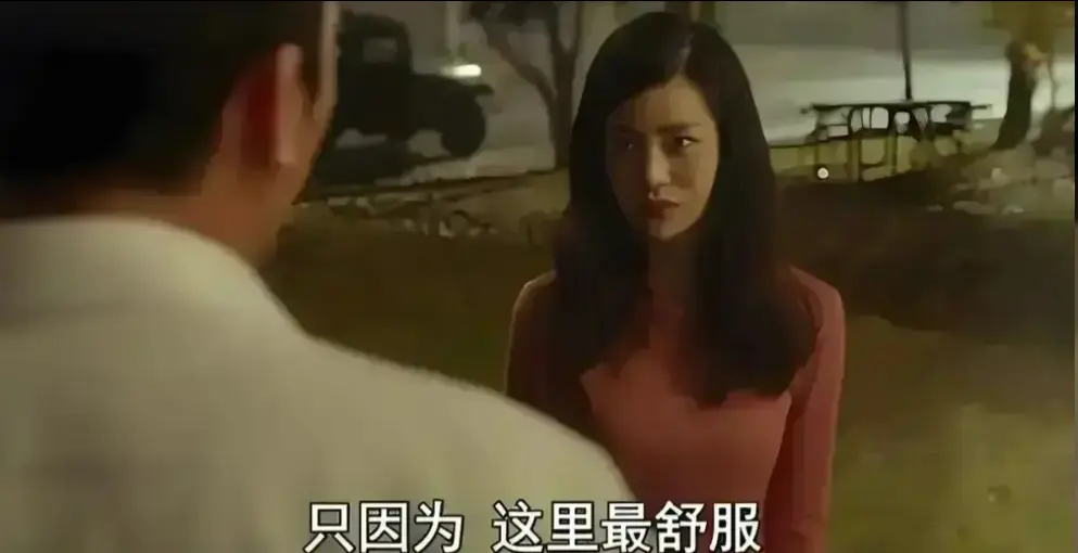 《骑骑上司妻》韩国伦理剧情片-职场权欲纠缠人性迷途-《骑骑上司妻》高清无删减版在线播放-1080P高清画质免费观看
