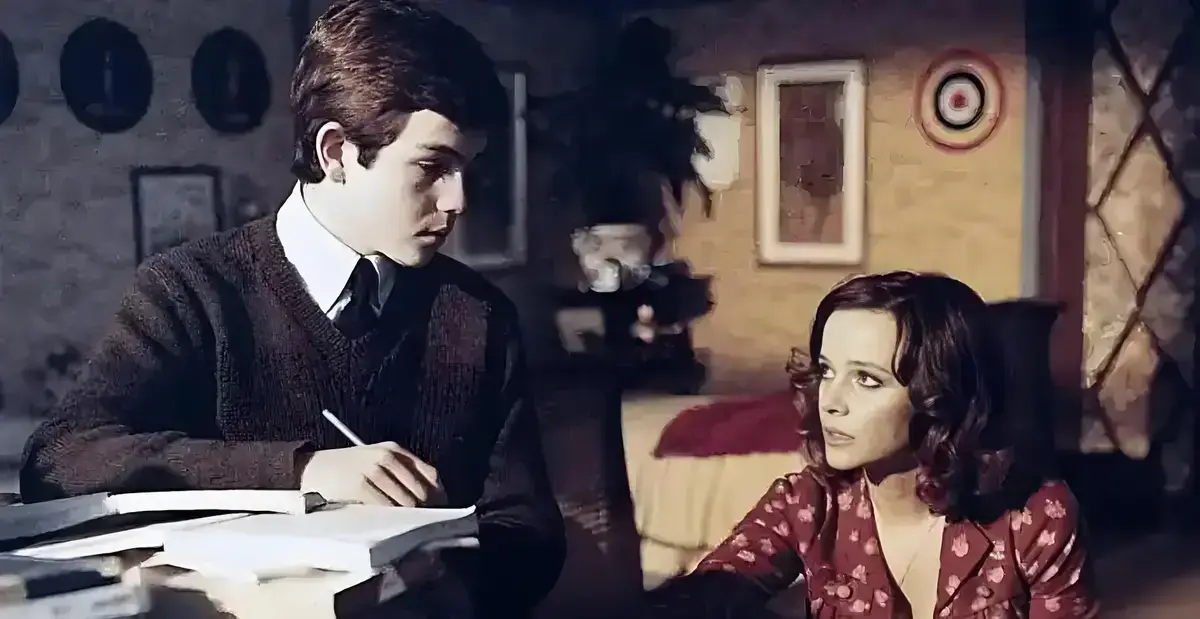 《青涩体验》高清未删减完整版 - 1080P HD中文字幕 - 免费在线观看无广告流畅播放