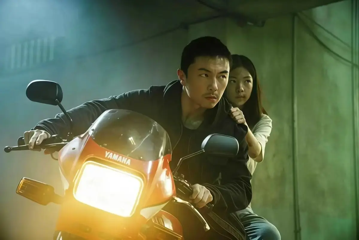 电影《火遮眼》未删减版HD1080P高清播放-2026年谢苗动作片《火遮眼》中字在线看-迅雷百度网盘资源免费下载