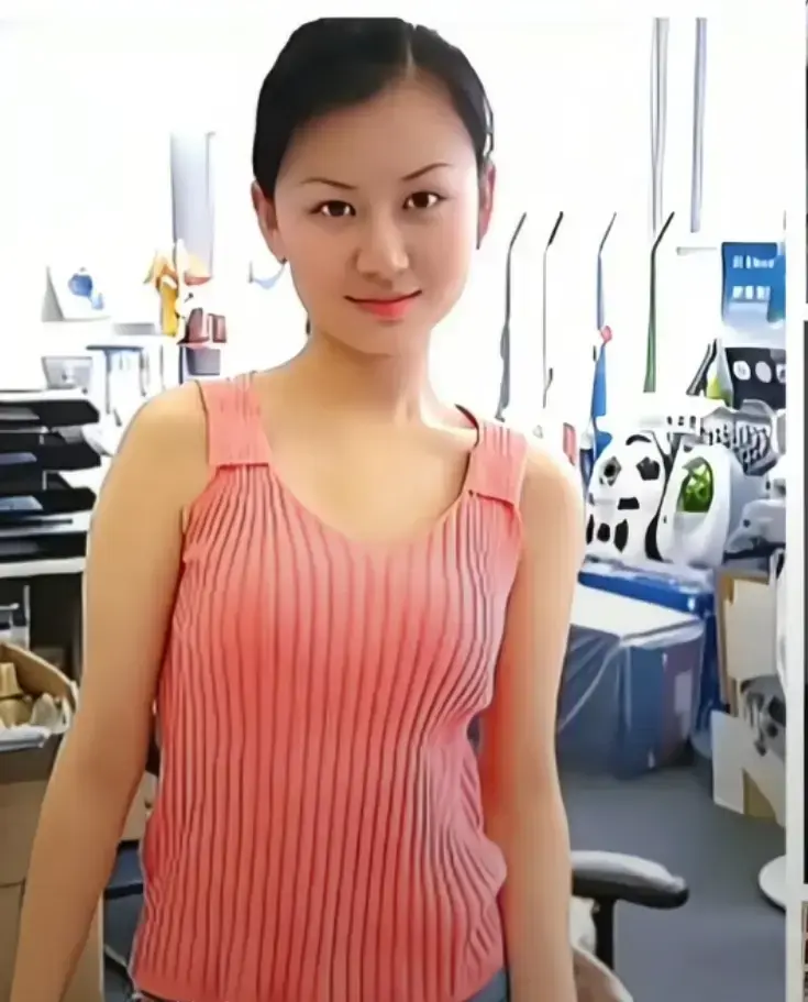 短剧《莫老师》全集高清免费播放-莫老师无删减版完整剧情在线看-高清画质无广告观看体验